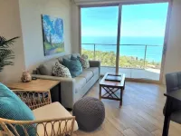 Malibu Everafter 2 Adjoining  Guest Apartments Sleeps 8