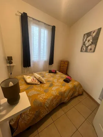 VAN GOGH F2 garden apartment 200m from the spa