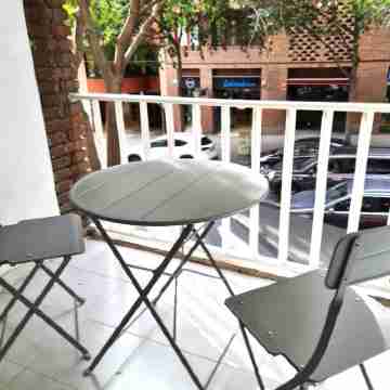 G11- Nice Apartment 4 Bedrooms With Balcony. Avenida Gaudi. Eixample, Barcelona Others