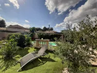 Villa in Provence, swimming pool, spa, sauna, between Cassis, Marseille Aix en Provence Hotels in Auriol