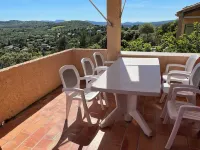 Large bastidon with exceptional views, on the edge of a hill. Hotels in Mollans-sur-Ouveze