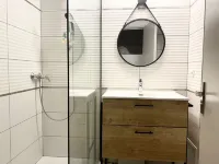 Beautiful new air-conditioned apartment 2 steps from the sea