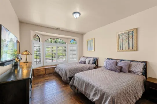 Hidden Garden Sanctuary Estate ll Mountain Views & Serenity