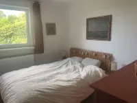 Sehr Ruhig Gelegenes Ferienhaus mit Großem Garten Direkt an der Weser Hotels in Achim