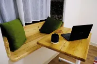 Double-bedroom apartment in downtown, with a wine bar on ground floor