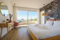 Casa Caracol, luxury house with a panoramic ocean view