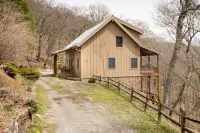 Private 3,100 Sq Ft Wolf Laurel Lodge w/ Epic Views, Skiing & at Trail Access