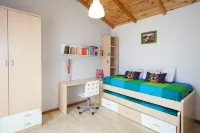 Next to the Cathedral, in the historical center. Apartment ideal for families