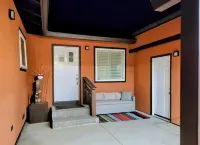 EV Charger, High-speed Internet, 3 Br 2 Bth stylish Dublin remodeled townhome. Hotels in Dublin