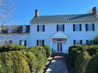 Beautifully renovated 1780 historic estate and horse farm