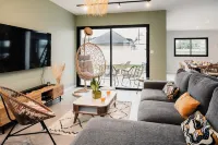 Modern villa with Spa 10 pers Hotels in Santec