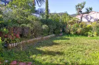 Detached villa with sea view. Les Issambres.