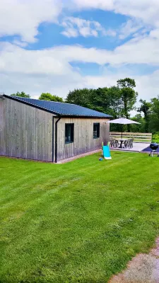 Gîte Ti-Koad Kerguillo Hôtels à : Lanrivain