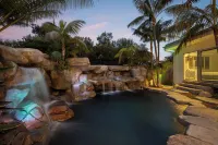 Encinitas Shores - Beachfront, Ocean View & Patio