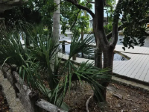 Charming 2-bedroom house in pleasant Saint James City with AC, WiFi, Boat Dock