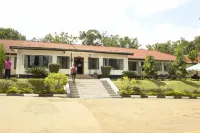 Makerere University Guest House - Pensions