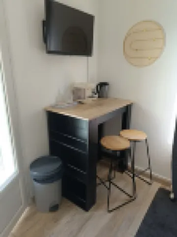 Studio Proche de la Parfumerie et du Centre Ville