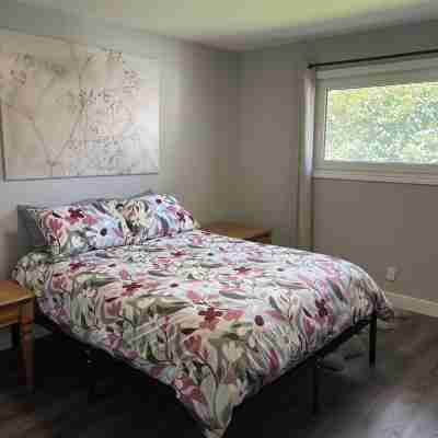 Cozy, spacious and comfortable family friendly home! Rooms