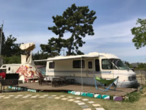 Unity KIX Beach Resort 二色濱附近的飯店