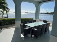 Oceanfront Oasis 3-bedroom house on private Island. Marathon FL