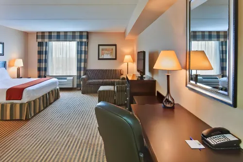 Fairfield Inn & Suites Newmarket Hotels in Newmarket