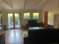 Charming guest cottage in Santa Barbara with access to hiking and the  beach