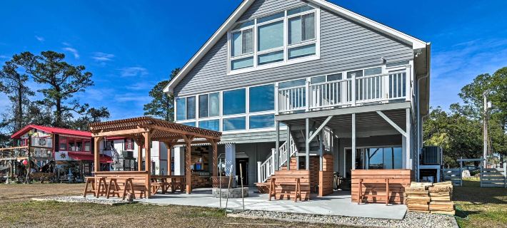 Luxurious Waterfront Home w/ Private Pier & Views! Hotels in Georgetown