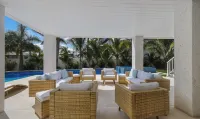 New Beach House! Hot Tub and Heated Pool!