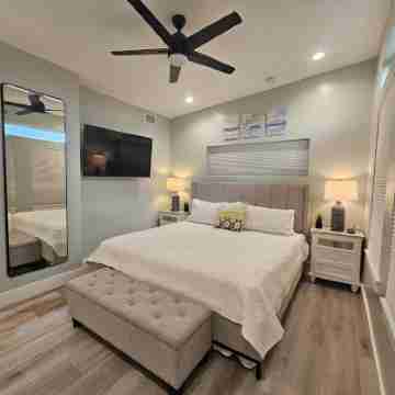 High Tides & Good Vibes, Your coastal escape, Where salty air meets sunset skies Rooms