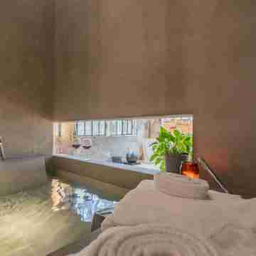 Design Loft with Private Parking Fitness & Recreational Facilities