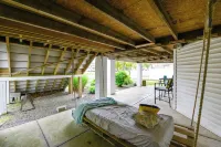 North Wildwood Home w/ Porch ~ 3 Blocks to Beach! - acceptant les animaux
