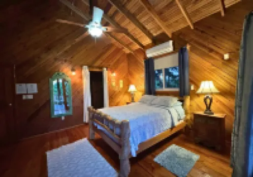 石榴樹度假村和別墅 桑迪灣酒店