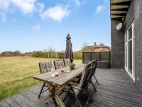 "Righer" - 600m to the Fjord Hotels in Tarm