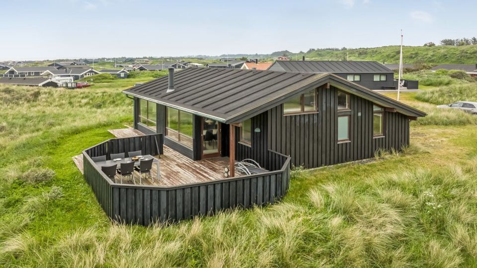 "Yma" - 200m from the Sea