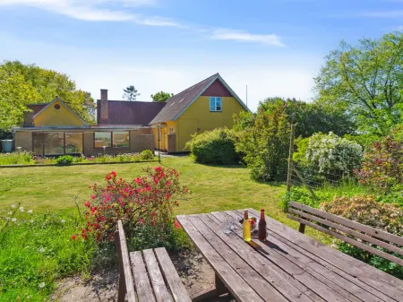 "Agny" - 2.2km from the sea Отели в г. Aakirkeby