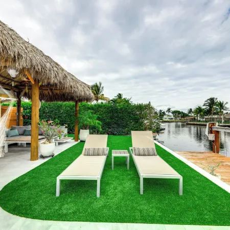 1 Mi to Pompano Beach: Vacation Rental w/ Pool!