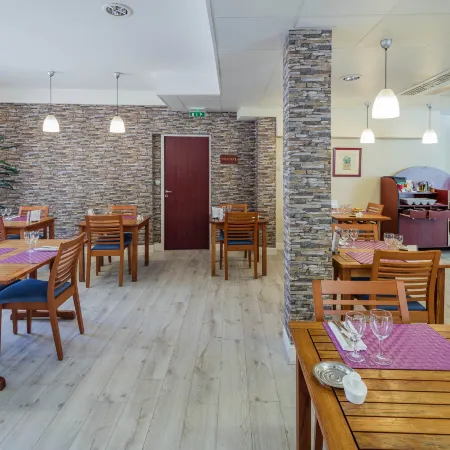 Noemys Neris Montlucon - Hotel Restaurant