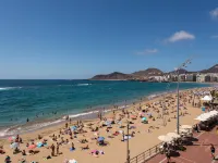 Apartment in Las Palmas by Las Canteras Beach - Mountain view