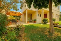 The green corner apartment CIN: IT001156C2C78OUPYJ