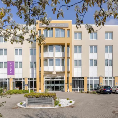 Mercure Hotel Stuttgart Gerlingen Hotels near Weilimdorf