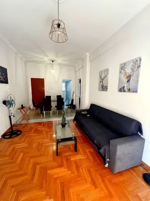 อพาร์ตเมนต์ โมเดิร์น ใน เอเธนส์ เซ็นเตอร์ โรงแรมใน