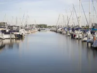Waterfront Holiday Home in Arnemuiden - 2-Star