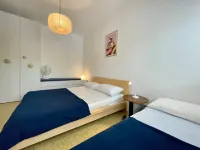 Spacious Duplex Near the Beach