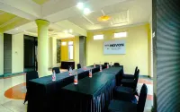 Novon Family Hotel Hotels in Blimbing