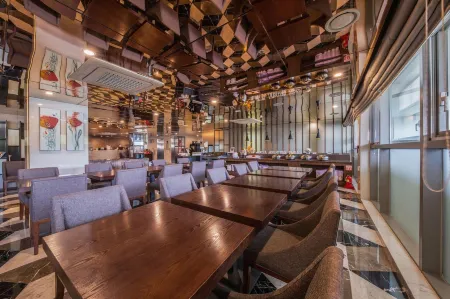 Aventree Hotel Busan Отели рядом с достопримечательностью «Yongdusan Park»