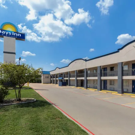 Days Inn by Wyndham Temple