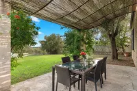 Luxus Landgut Finca Sansaloni - Haupthaus Hotels near Roqueta Agrotourism