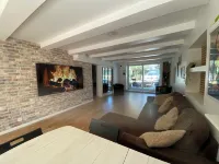 Lyon-Bron, Home: Eurexpo - Stadium Groupama Các khách sạn ở Bron