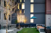 Hotel Indigo MADISON DOWNTOWN by IHG