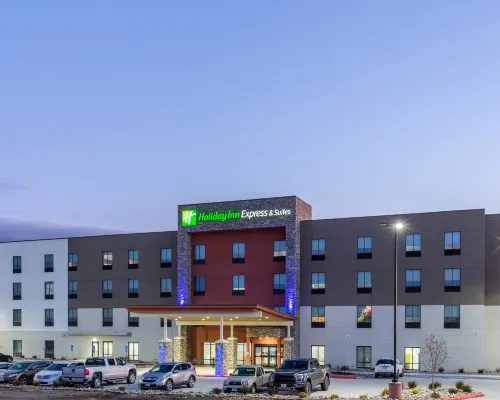 Holiday Inn Express & Suites KEARNEY by IHG Hotels in Clay County